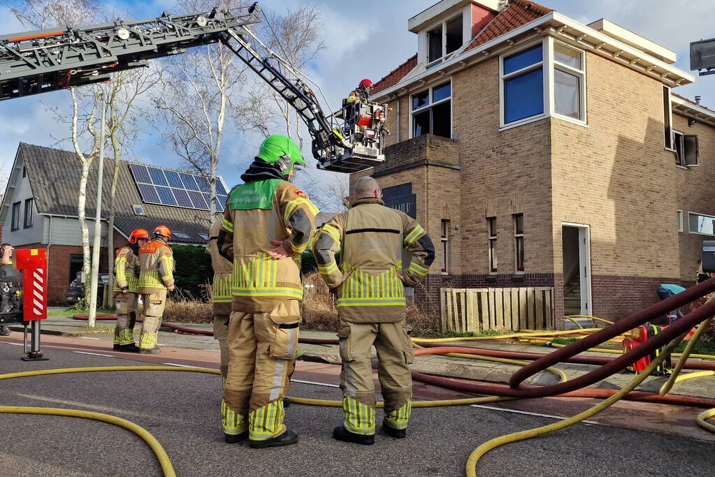 Dode bij felle brand in woning