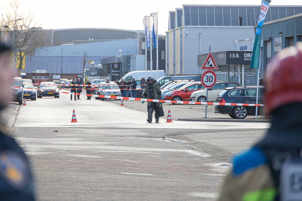 Explosief aangetroffen bij bedrijfspand