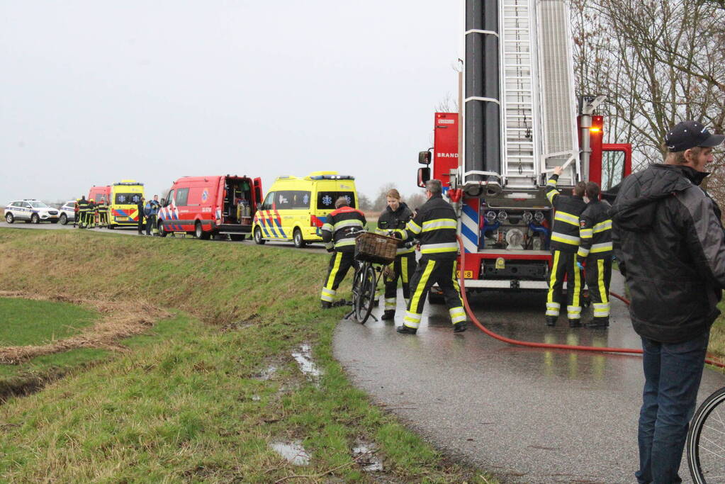 Hulpdiensten groots ingezet voor fietser te water