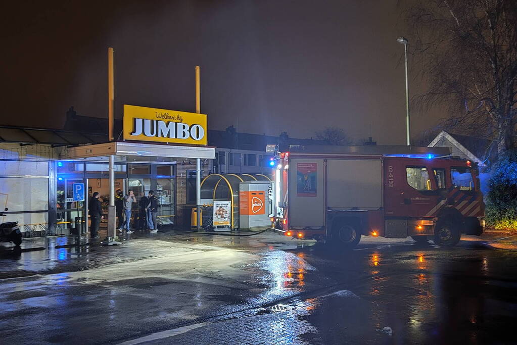 Supermarkt ontruimd door brand in meterkast