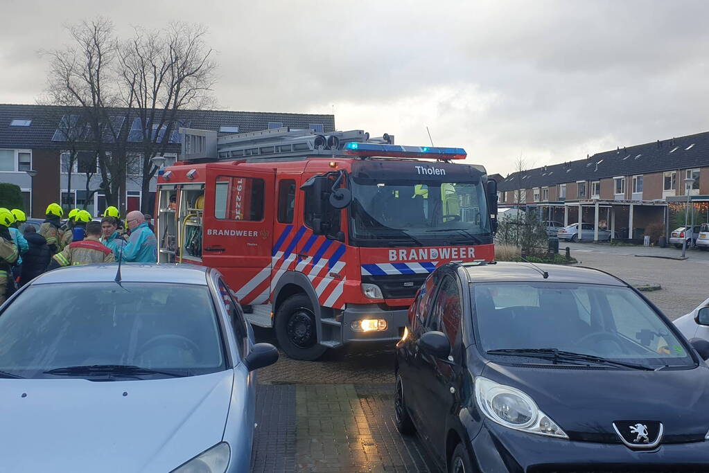 Bewoner gecontroleerd na brand op zolder