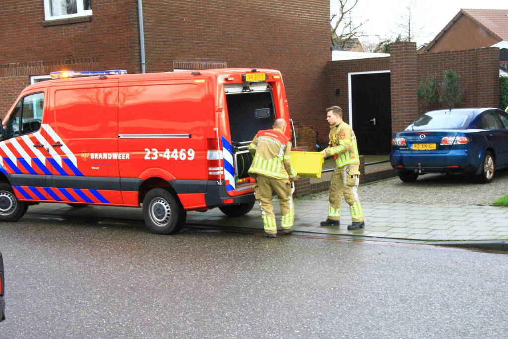 Brandweer pompt ondergelopen kelder leeg