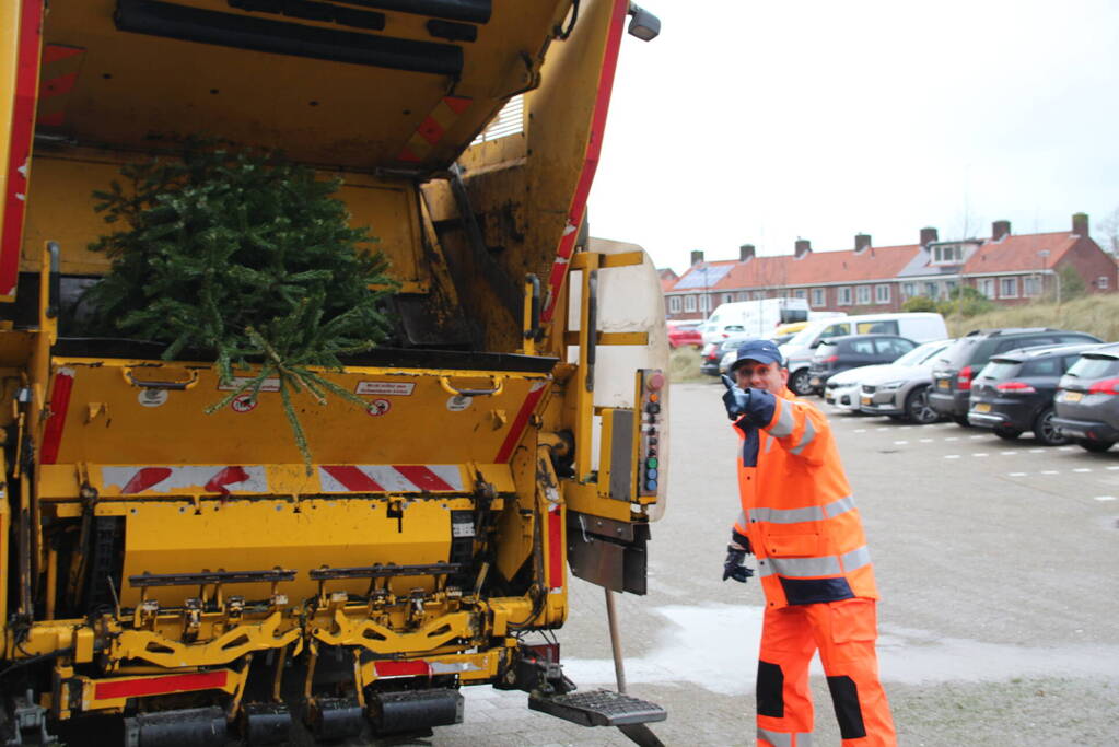 Kerstbomen ingezameld op 16 inzamellocaties