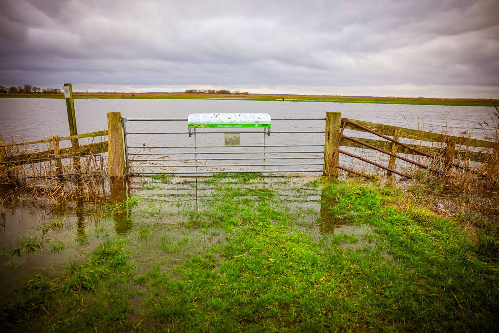 Hoogwater in de polder