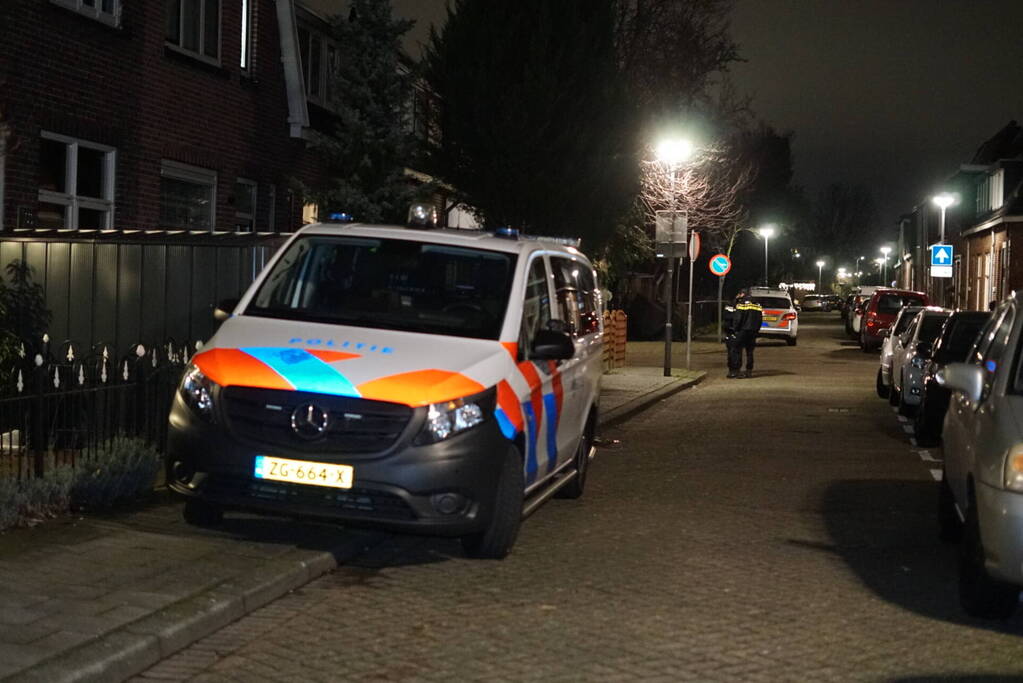 Twee aanhoudingen nadat explosief afgaat bij woning