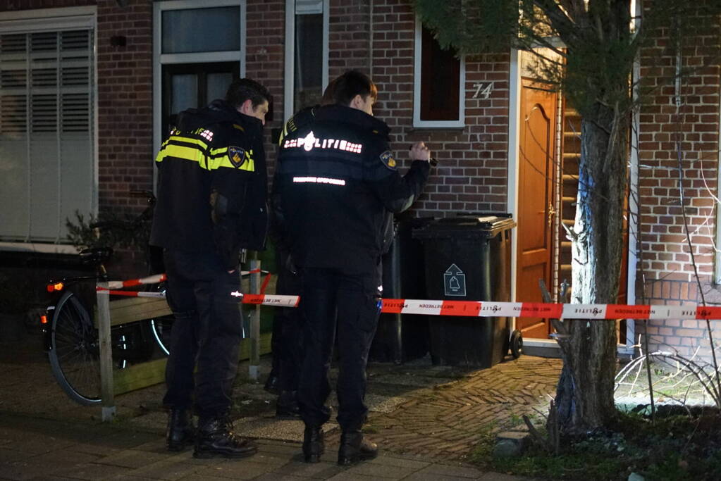 Twee aanhoudingen nadat explosief afgaat bij woning