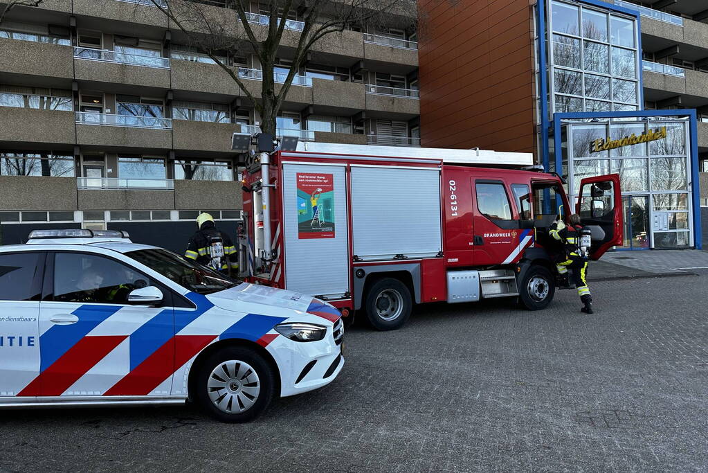 Brandweer onderzoekt afgaan rookmelder in woning