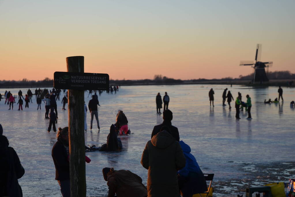 Schaatspret op natuurijs