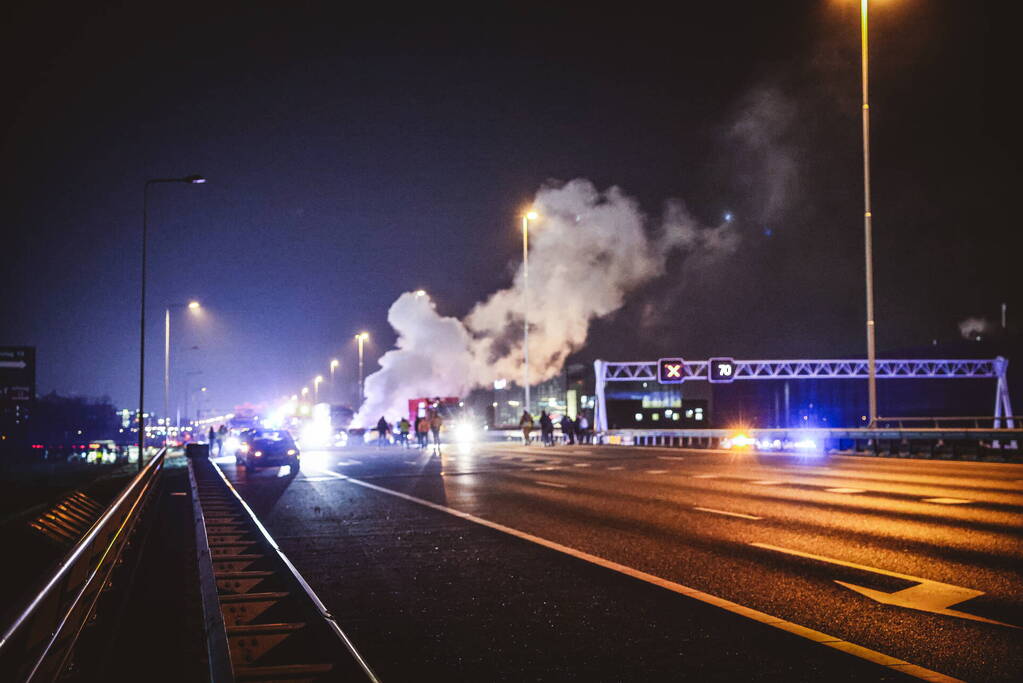 Brand na ernstig ongeval op snelweg