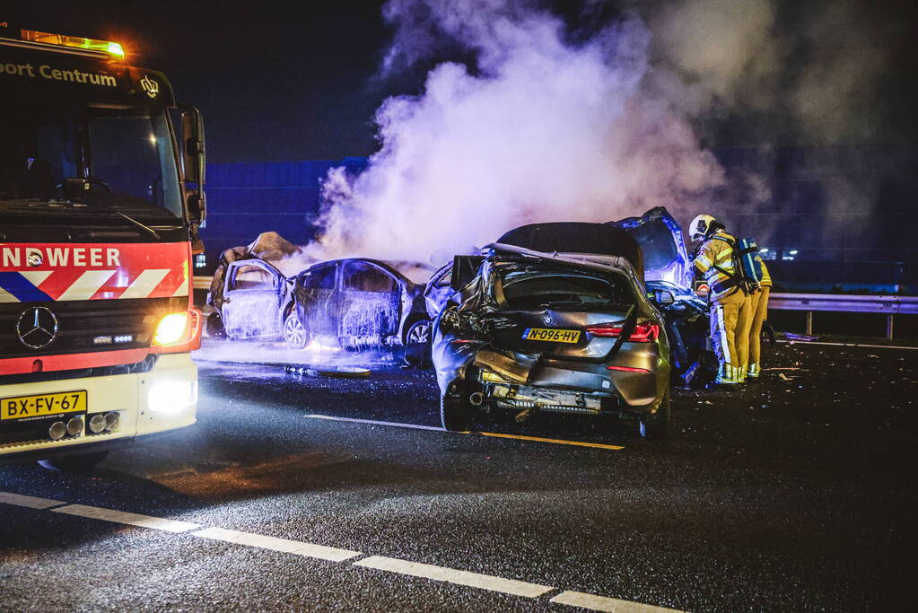 Brand na ernstig ongeval op snelweg