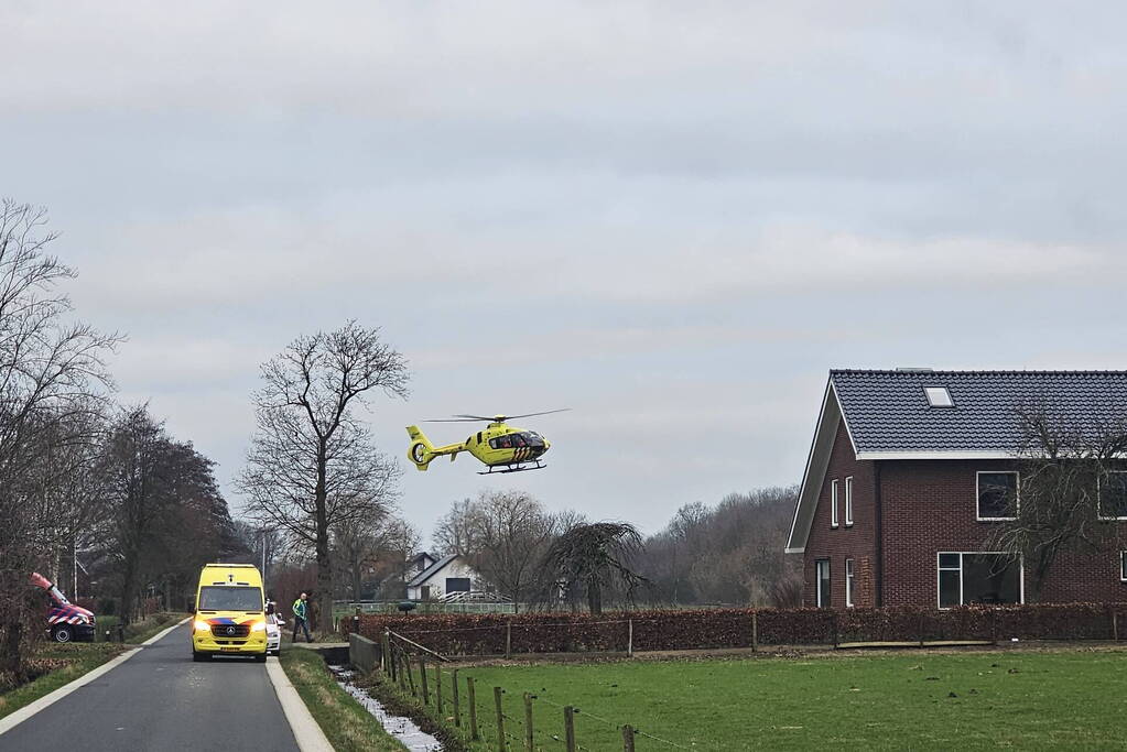 Traumahelikopter ingezet bij noodsituatie in woning