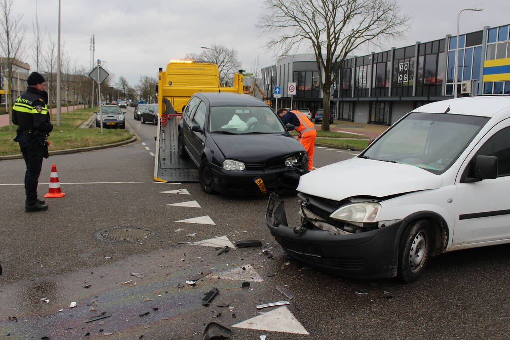 Flinke schade bij ongeval op kruising