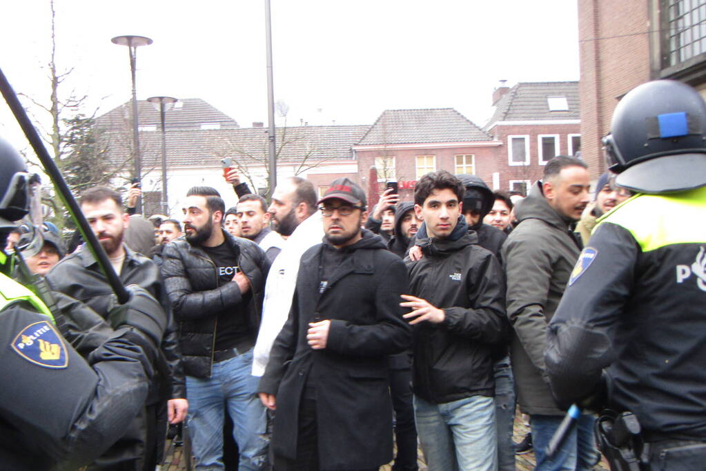 Tegendemonstratie na aankondiging verbranden van Koran