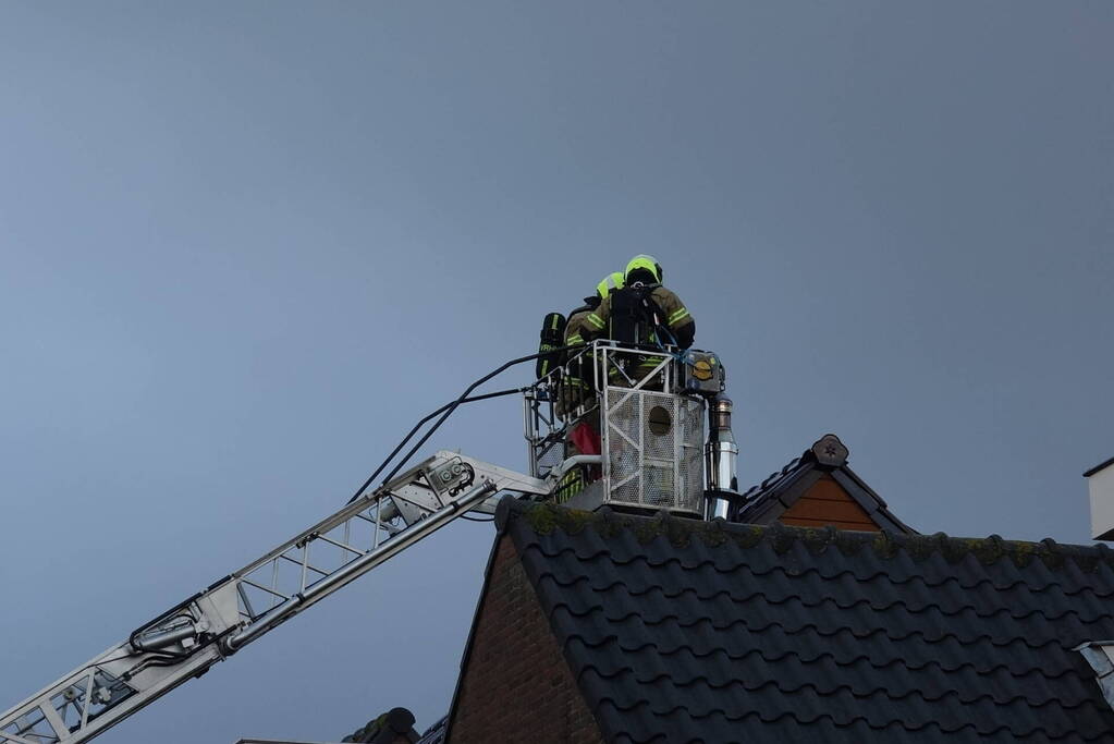 Brandweer ingezet voor schoorsteenbrand