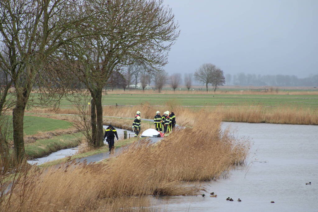 Overleden persoon aangetroffen in water