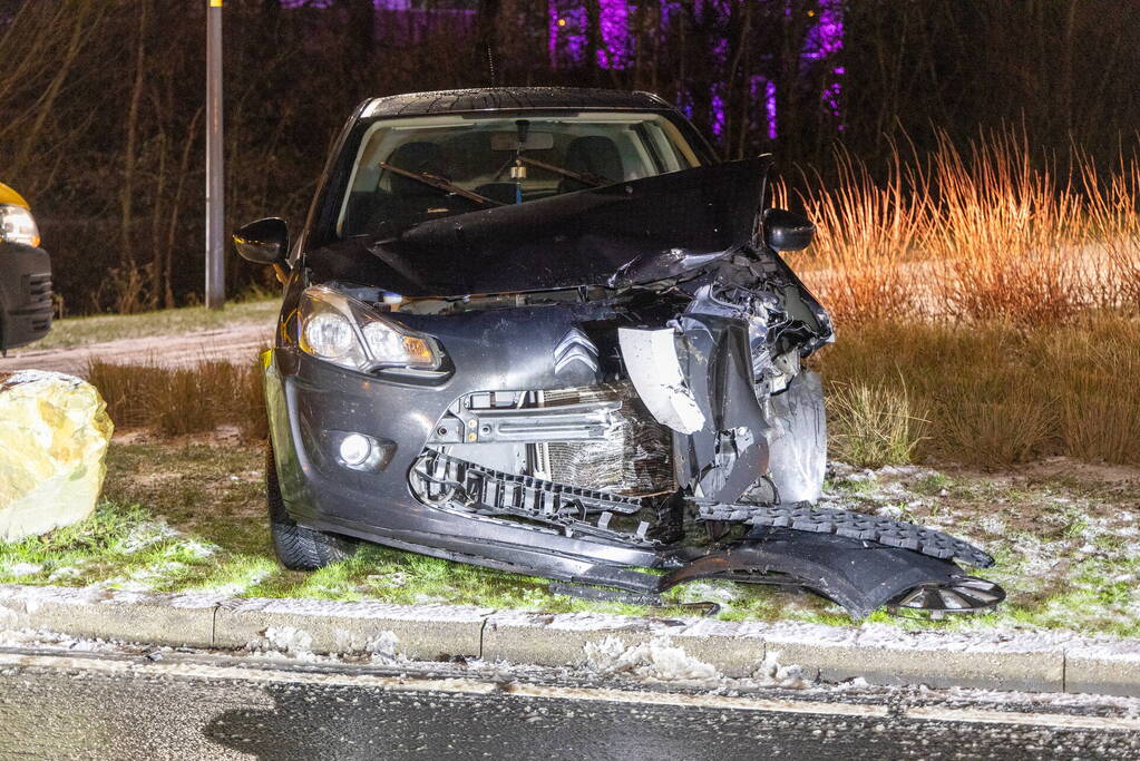 Handhavers betrokken bij ongeval door gladheid