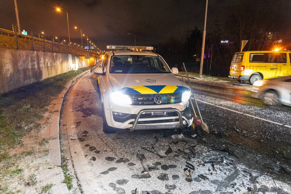 Handhavers betrokken bij ongeval door gladheid