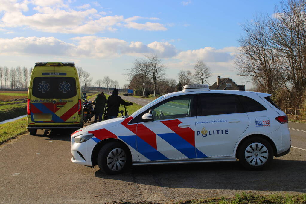 Scooterrijder gewond bij frontale aanrijding