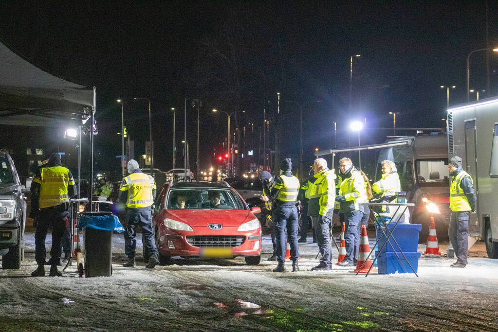 Veel voertuigen gecontroleerd bij grote verkeerscontrole