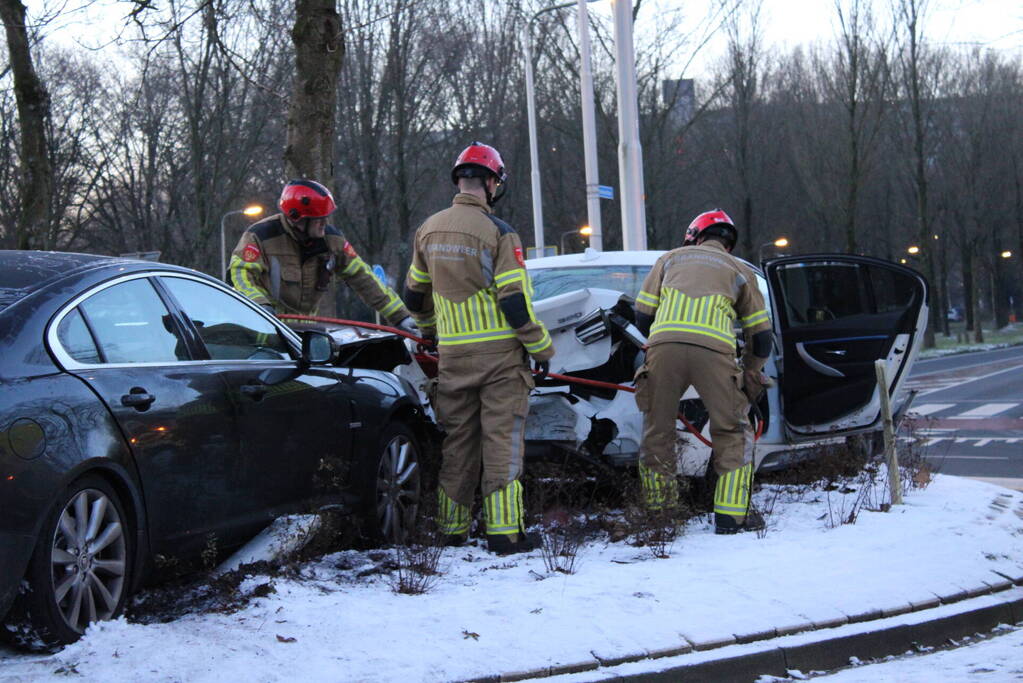 Gewonden bij ongeval op rotonde