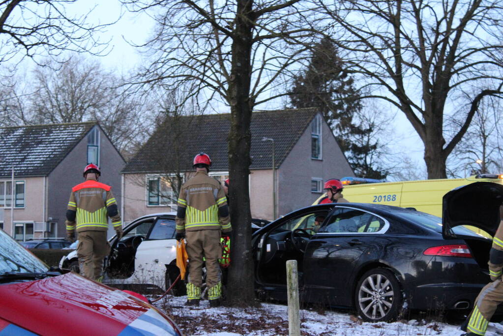 Gewonden bij ongeval op rotonde