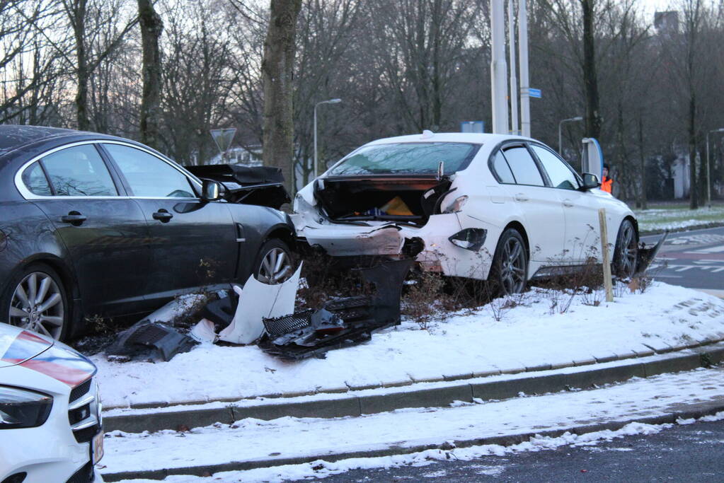 Gewonden bij ongeval op rotonde