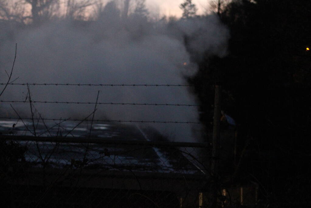 Rookontwikkeling door brand in schuur