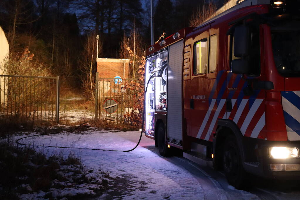 Rookontwikkeling door brand in schuur