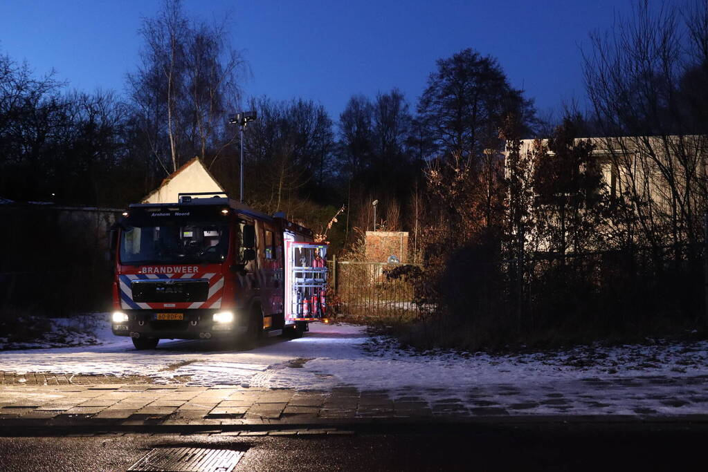 Rookontwikkeling door brand in schuur