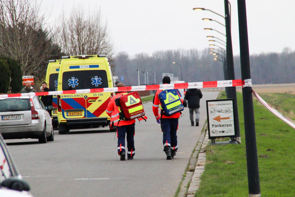 Persoon zwaargewond bij steekincident bij bed en breakfast