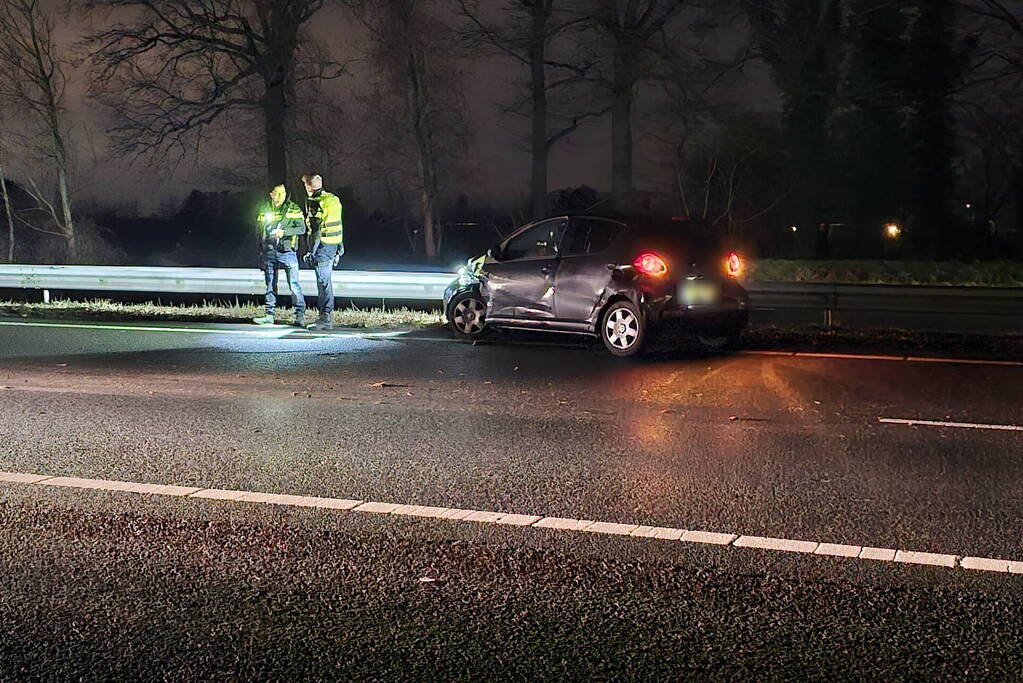 Voertuigen botsen op snelweg door windvlaag