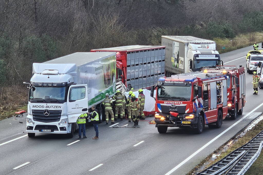 Twee vrachtwagens betrokken bij ernstig ongeval