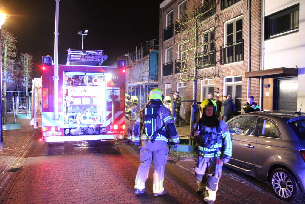 Gasheaters op bouwplaats vatten vlam door harde wind