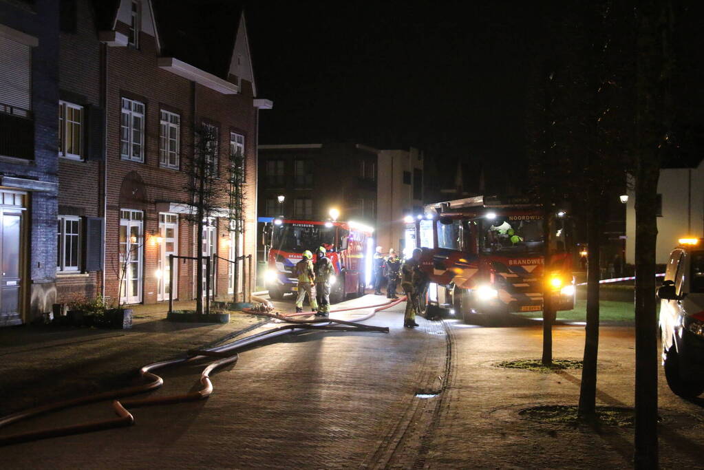 Gasheaters op bouwplaats vatten vlam door harde wind