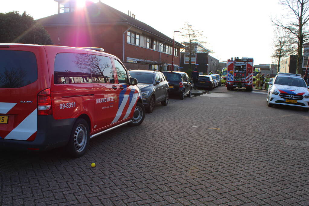 Persoon gewond bij woningbrand