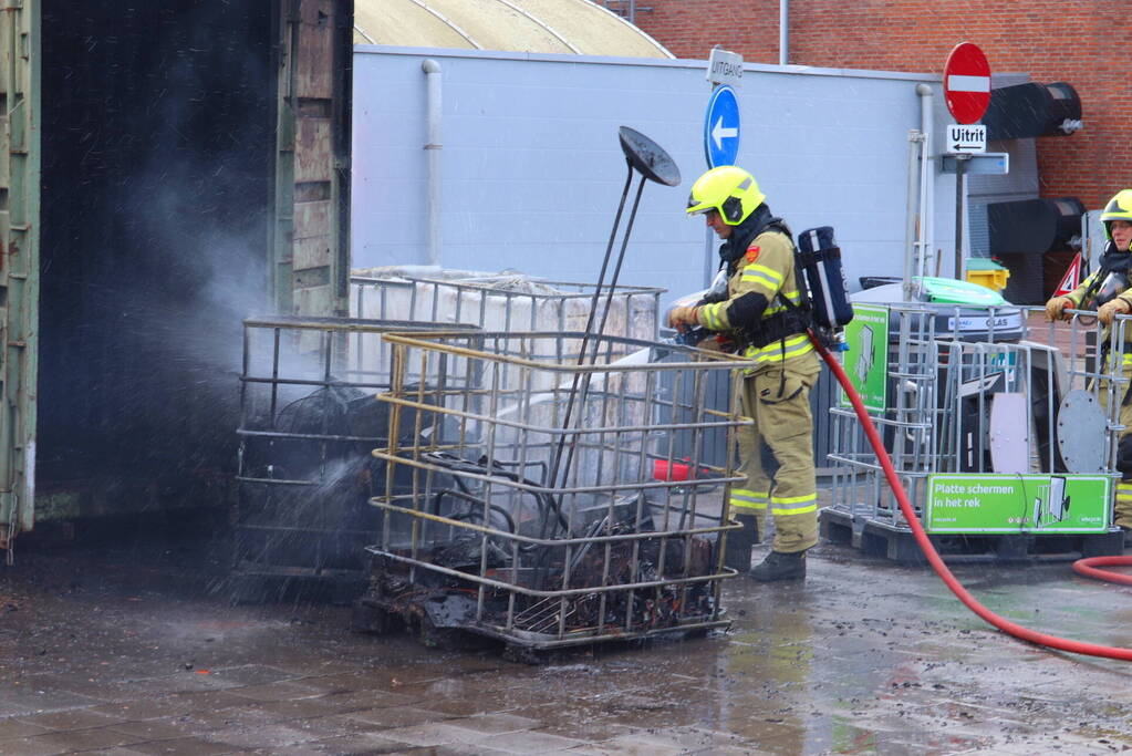 Brand in container bij milieustraat