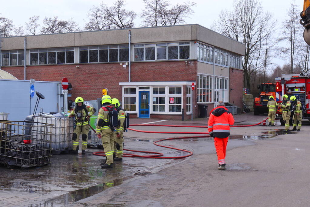 Brand in container bij milieustraat