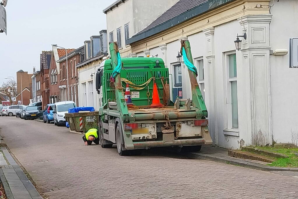 Persoon overleden bij ongeval met vrachtwagen