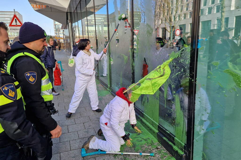 Pand One-Dyas beklad tijdens demonstratie