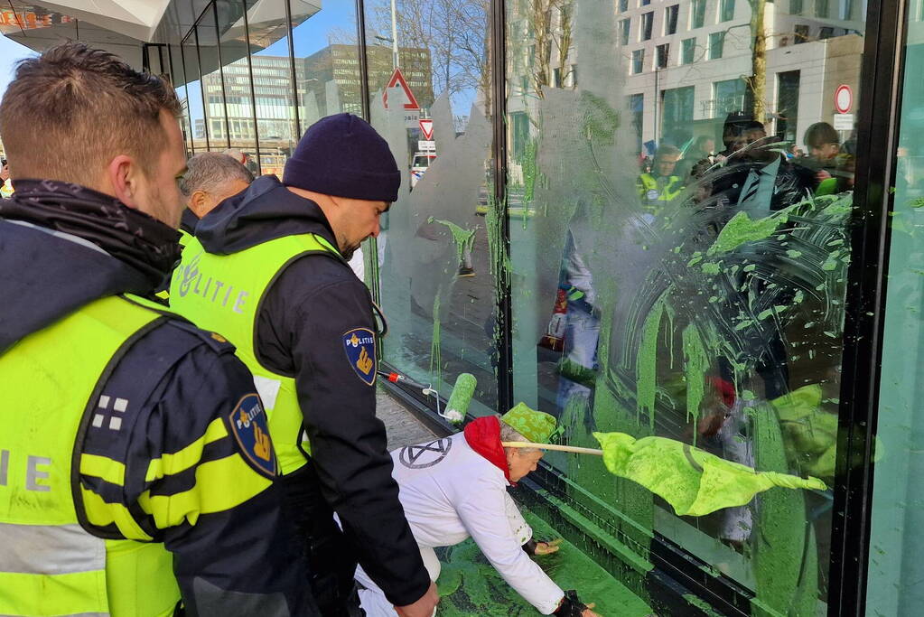 Pand One-Dyas beklad tijdens demonstratie