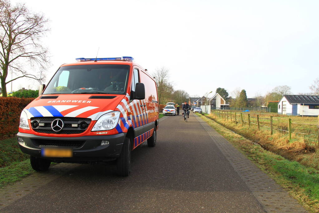 Onderzoek naar aantreffen gewonde bij manege