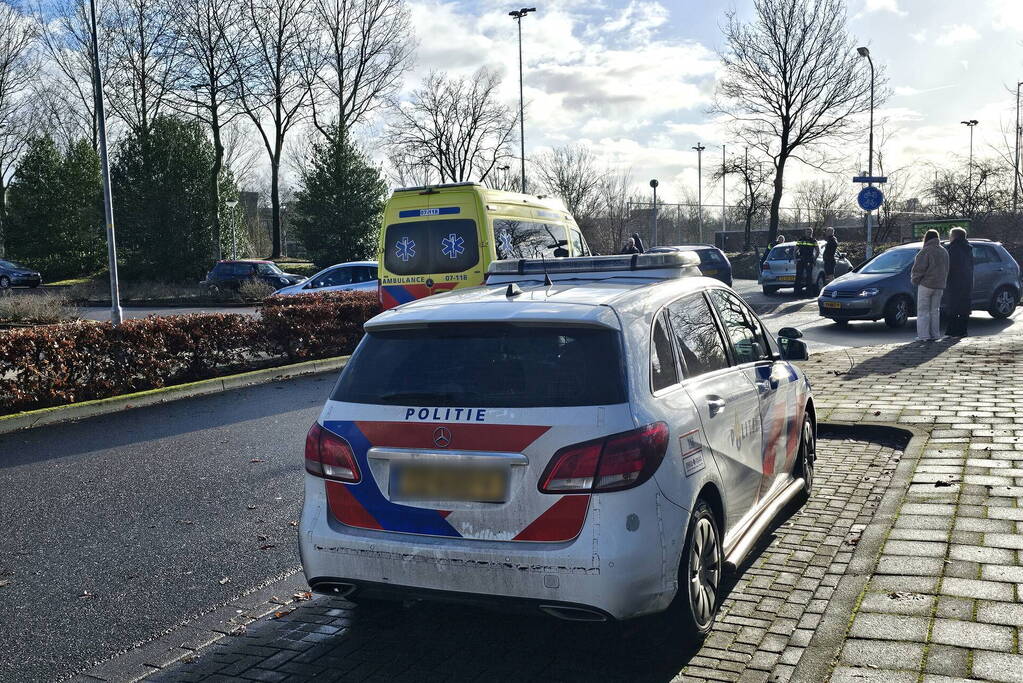 Flinke schade bij ongeval met twee personenauto's