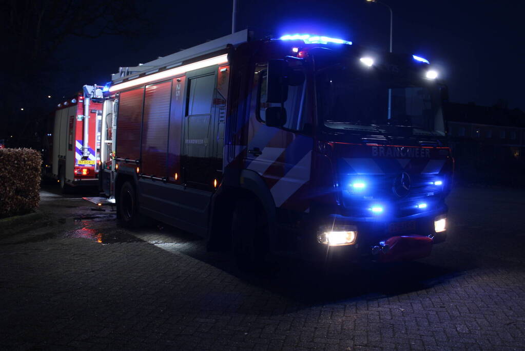 Container op schoolterrein afgebrand