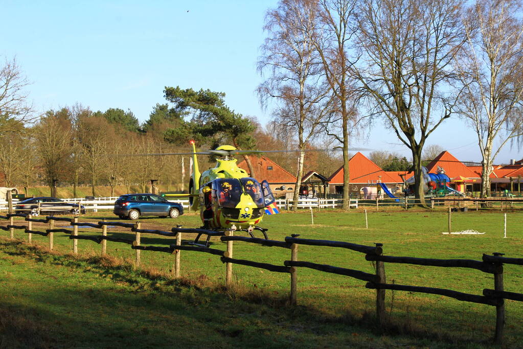 Traumateamingezet bij medische noodsituatie op straat