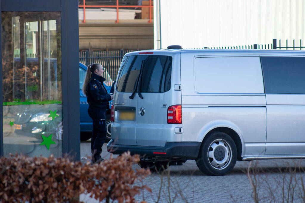 Onderzoek naar aantreffen stoffelijk overschot op straat