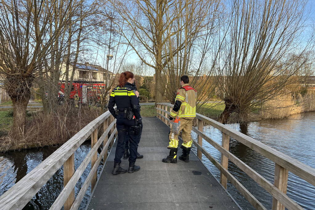 Kinderen vinden twee kluizen in sloot