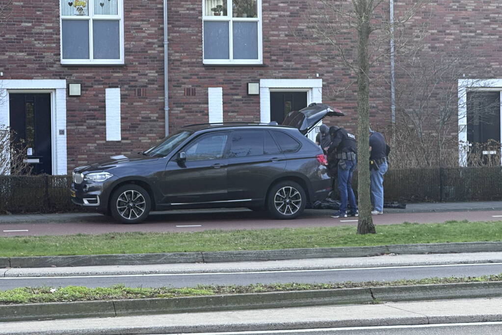 Politie sluit wijk af voor persoon met onbegrepen gedrag