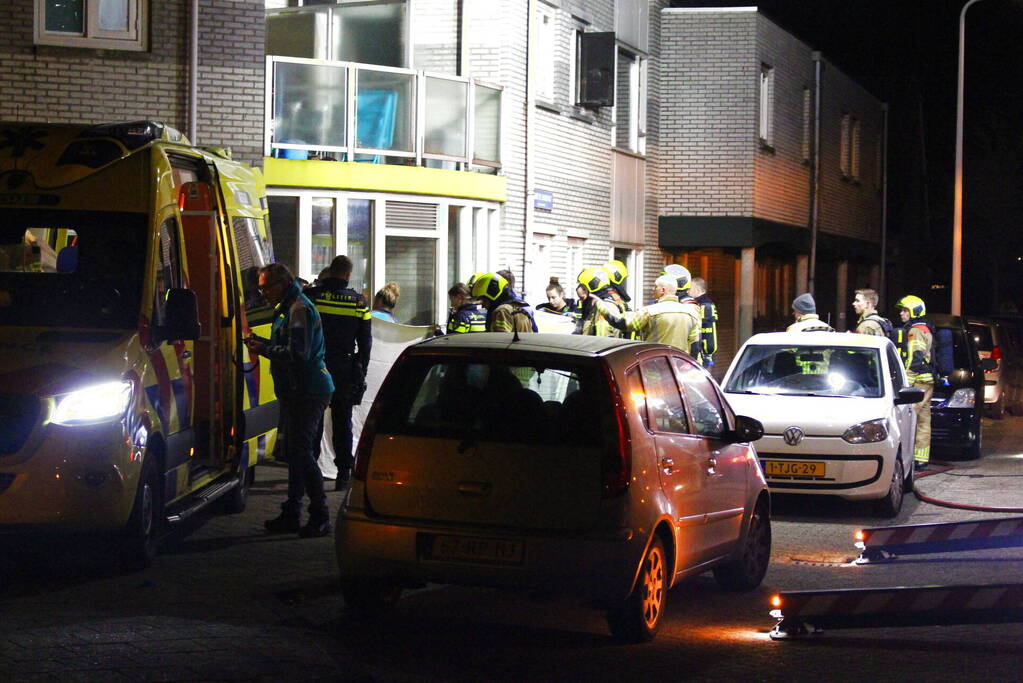 Persoon overleden bij woningbrand