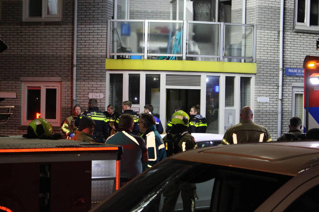 Persoon overleden bij woningbrand