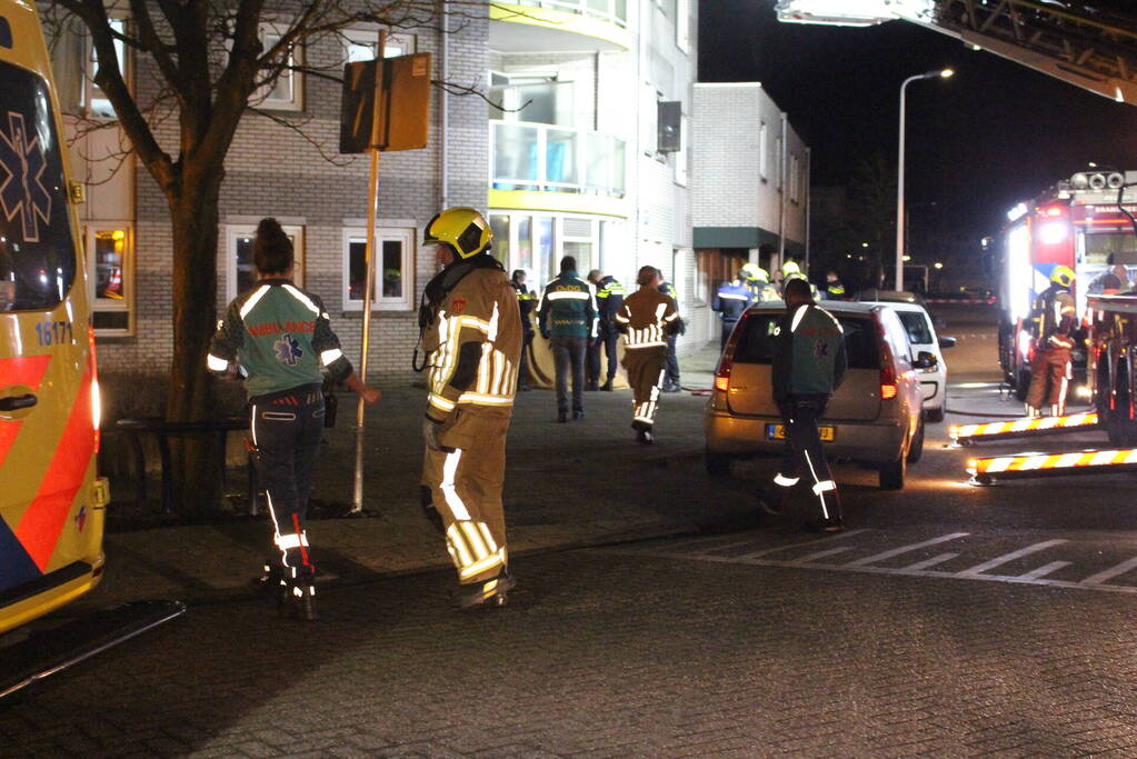 Persoon overleden bij woningbrand